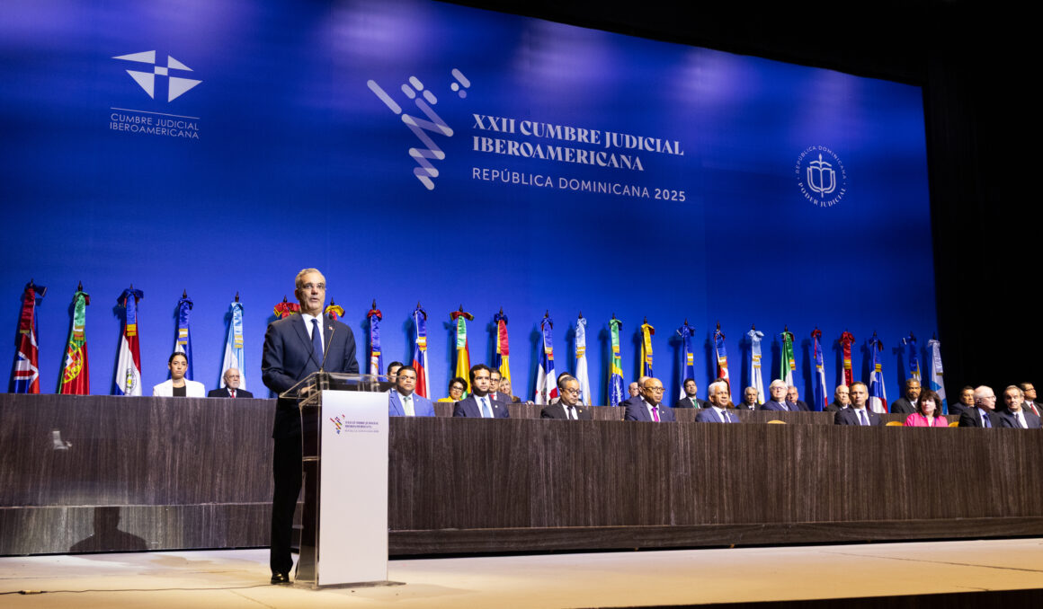 El Teatro Nacional Eduardo Brito fue escenario de la inauguración de la XXII Cumbre Judicial Iberoamericana