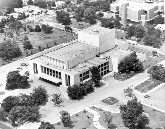 Teatro-Nacional-Eduarto-Brito